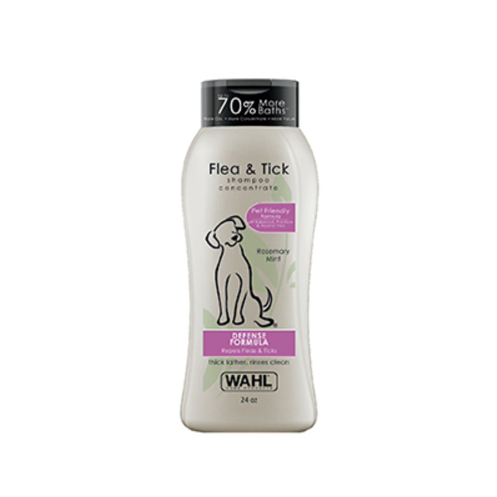 Wahl Flea and Tick Shampoo for Dogs 700 ml